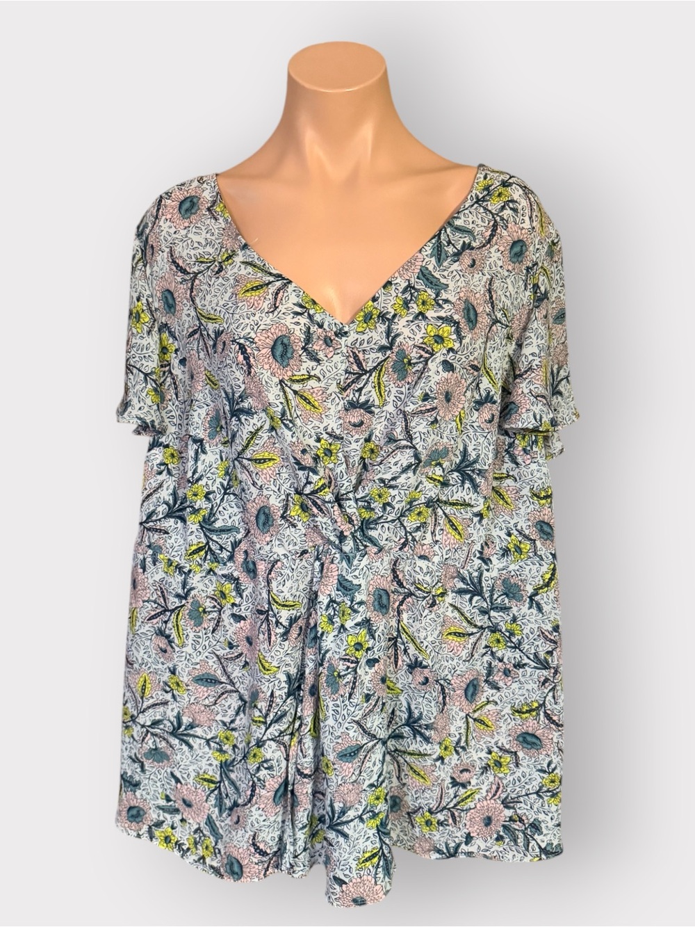 Torrid Women’s 2X Floral Georgette Twist Front V-Neck Short Sleeve Blouse Top